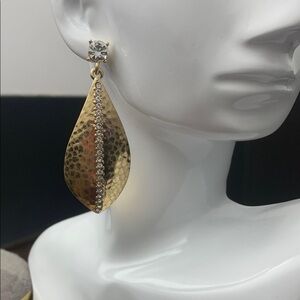 Costume Gold Tone and Rhinestone Crystals Large Tear Drop Pierced Earrings EUC
